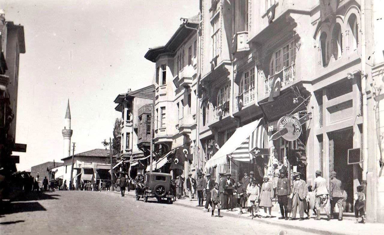 Anafartalar Caddesi, Ankara / 1930′lu yıllar | Eski Türkiye Fotoğrafları  Arşivi