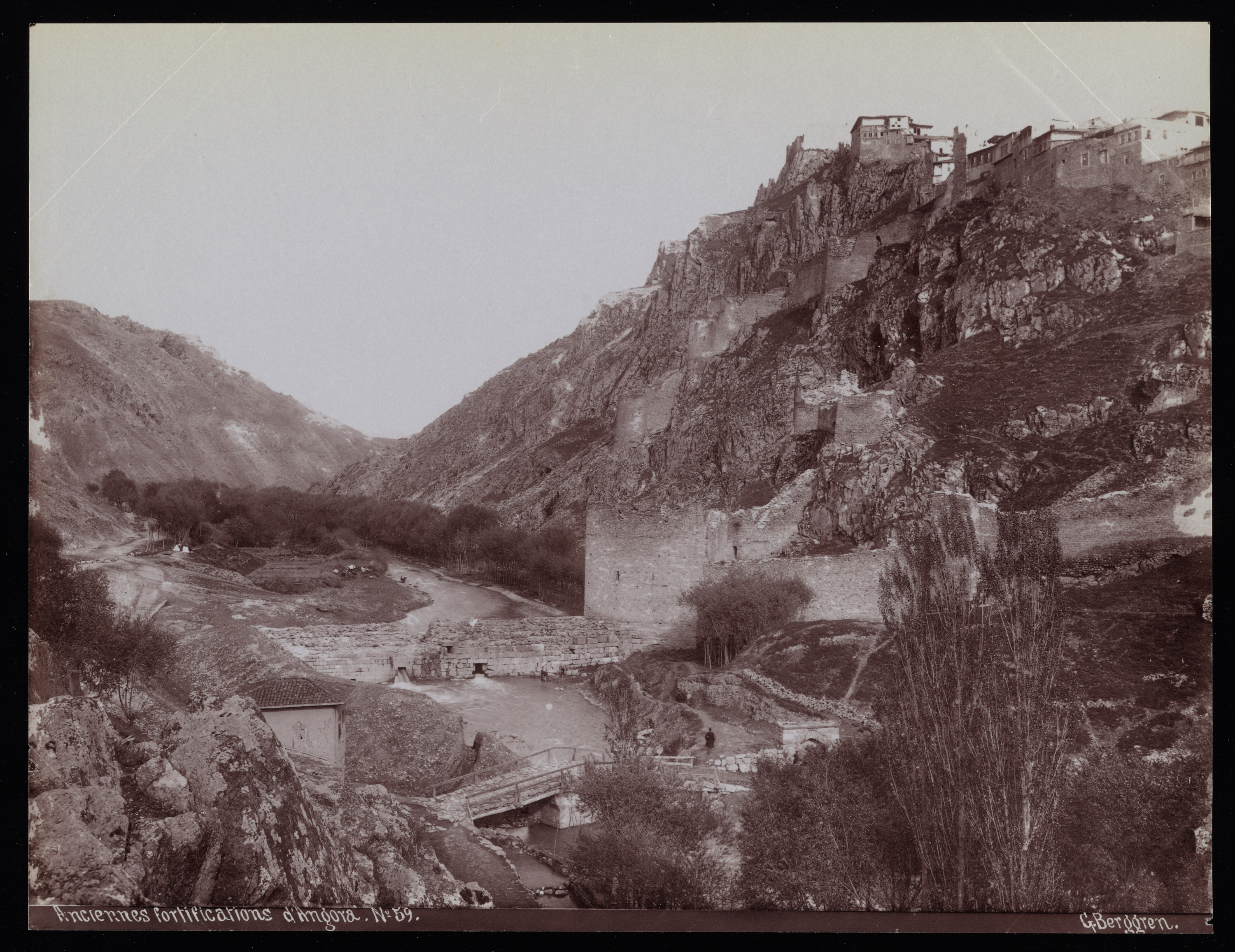 Ankara Bentderesi ve Ankara Kalesi / 1870ler / Guillaume Berggren Fotoğrafı
