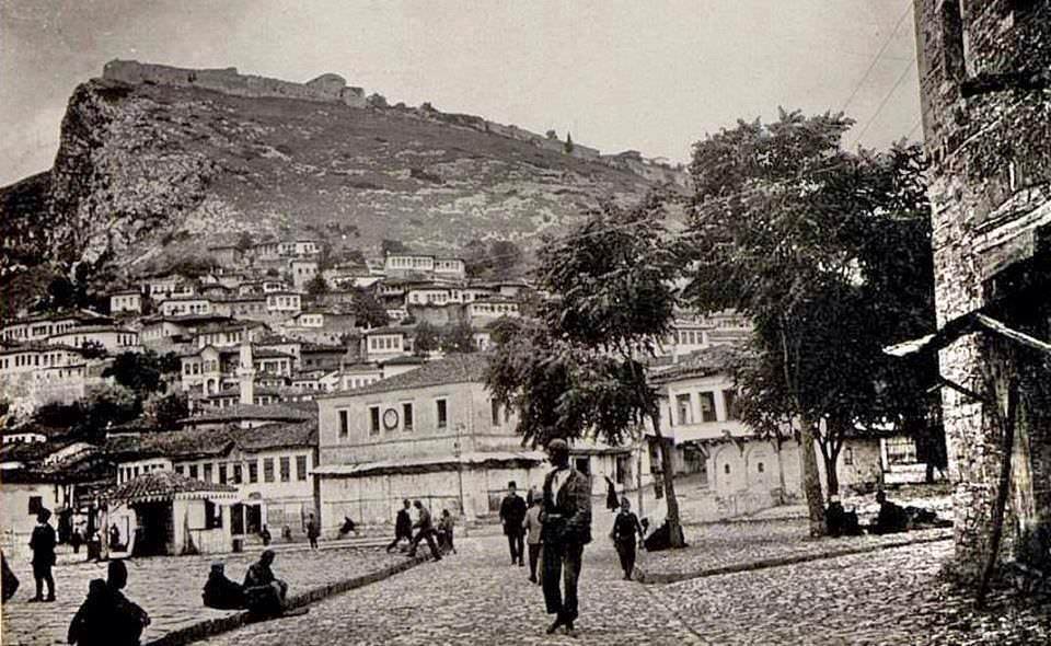Berat, Arnavutluk / 1900′ler