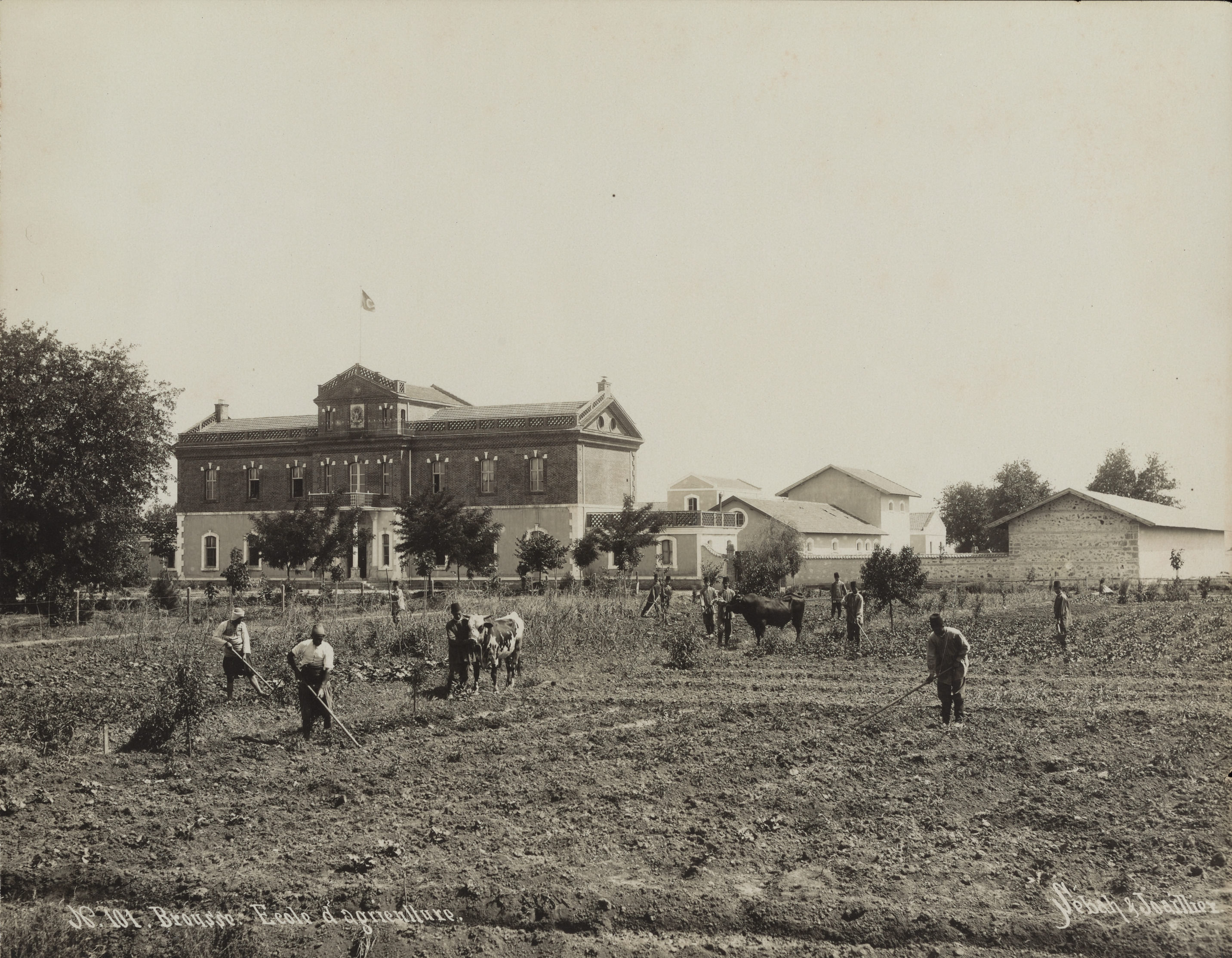 Bursa Ziraat Mektebi / Sébah ve Joaillier Fotoğrafı / 1890'lar