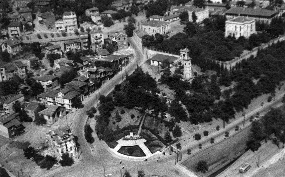 İzmit Saat Kulesi ve Çevresinin Havadan Görünümü