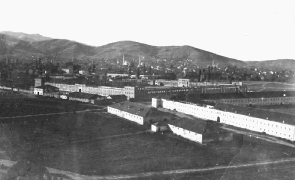 Manastır Beyaz Kışla