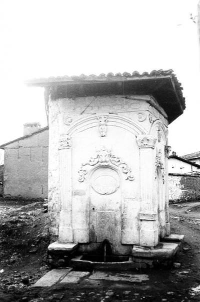 Eski Çeşme, Uşak