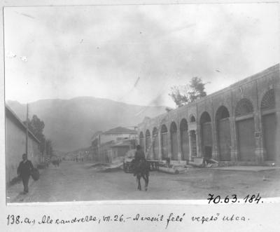 İskenderun'da Tren Yoluna Giden Sokak / 1914