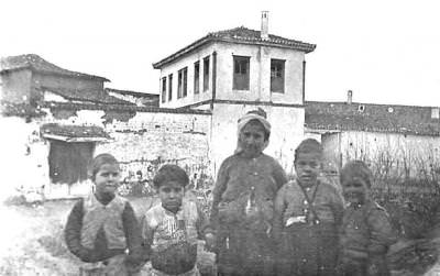 Karaferye’de Türk Çocukları / 1910′lar