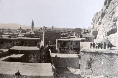 A scene from the town of Van (Source: C.F. Lehmann-Haupt, Armenien Einst und Jetzt, Berlin/Leipzig, 1926)