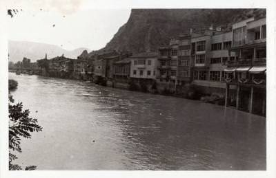Amasya Yeşilırmak Kenarı