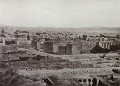 Kayseri: the castle and market (Source: Hugo Grothe, Geographische Charakterbilder, Leipzig, 1909)