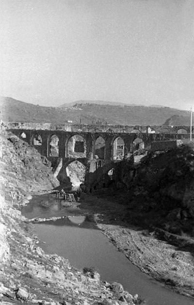 Kızılçullu Su Kemerleri, Buca, İzmir / 1940′lar