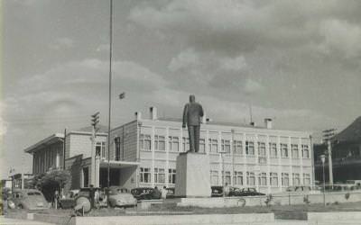 Soma Atatürk Anıtı / 1945