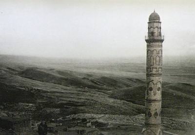 The town of Mardin seen from above (Source: Lord Warkworth, Notes from a diary in Asiatic Turkey, London, 1898)