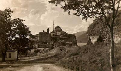Yanya Aslan Camii, Yunanistan